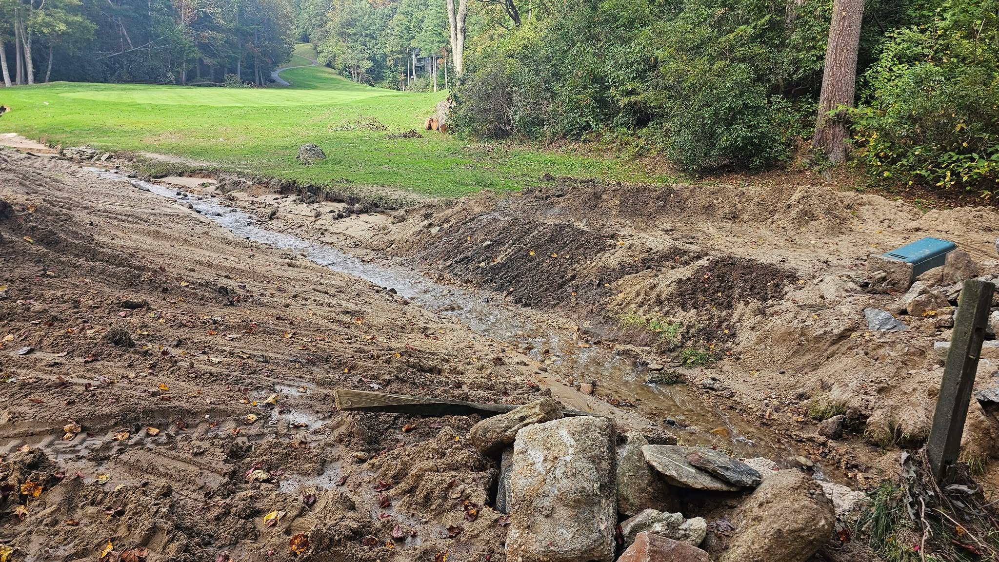 Kenmure Golf Maintenance added 17 new photos.